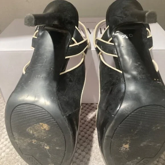 Guess Open Toe Heels - Picture 3 of 5